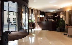 La Residence Du Roy Paris Champs Elysees